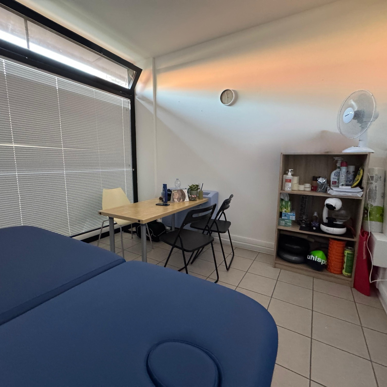 Sala di valutazione e trattamento dello studio FisioHub